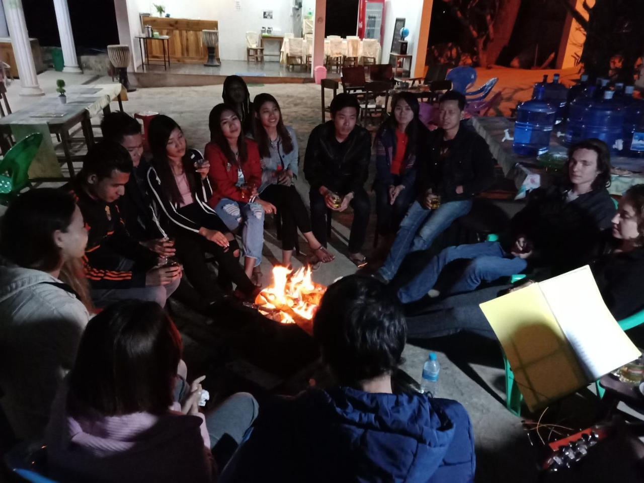 קלאו Hostel Roma Inn מראה חיצוני תמונה