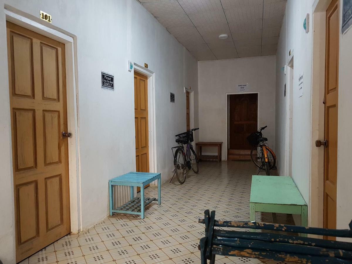 קלאו Hostel Roma Inn מראה חיצוני תמונה